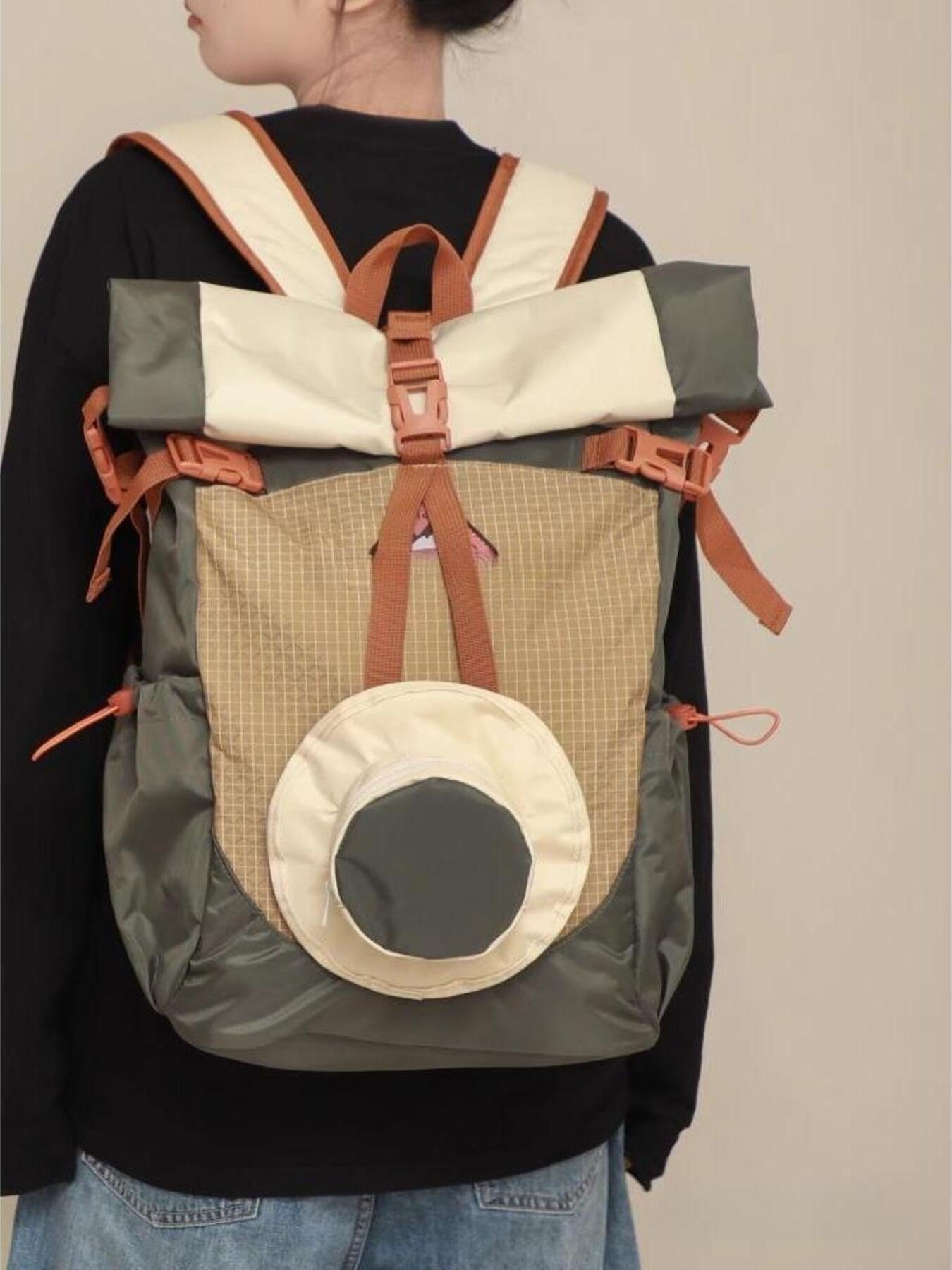 d858d63ba415478aba9a7905c88bc140-Max